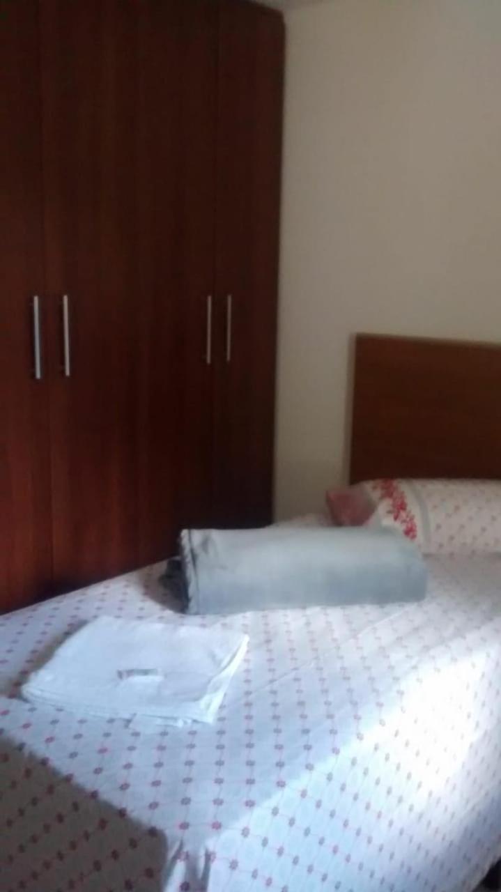 Hospedagem Oliveira Vaz Lobo Apartment Мокока Екстериор снимка